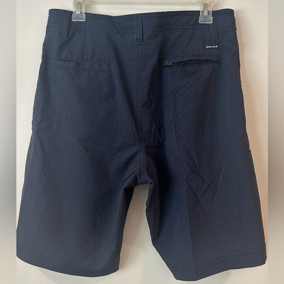 Da Hui men’s shorts. Size 32. Blue plaid. - Picture 2 of 2